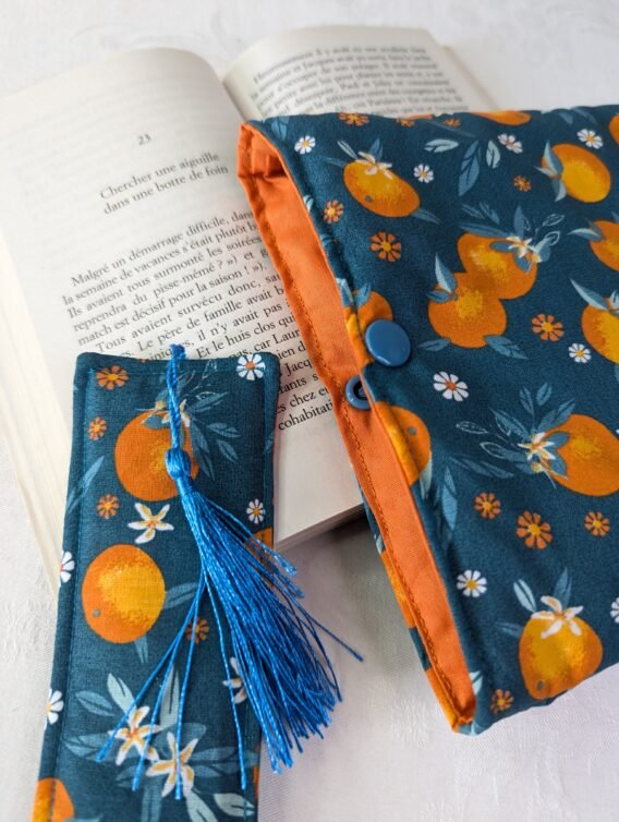 Protège livre format poche , des oranges avec marque pages assorti – Image 2