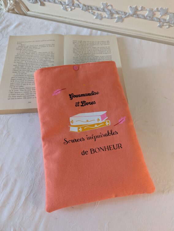 Housse ,protège livre format broché ,gourmandise et livres...