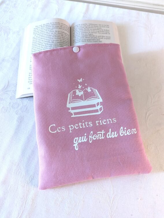 Protège livre format poche , ces petits rien ...