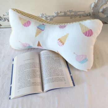 Coussin de lecture  ,cale nuque ,des glaces