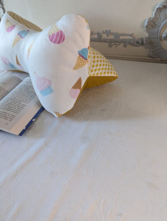 Coussin de lecture  ,cale nuque ,des glaces – Image 2