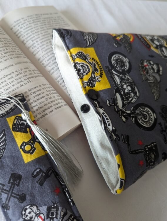 Protège livre format poche , des Motos  avec MP assorti – Image 2