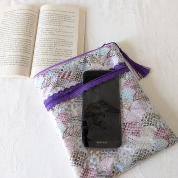 Protège livre Imperméable, format poche , avec 2 poches  zippées ,éventails japonais