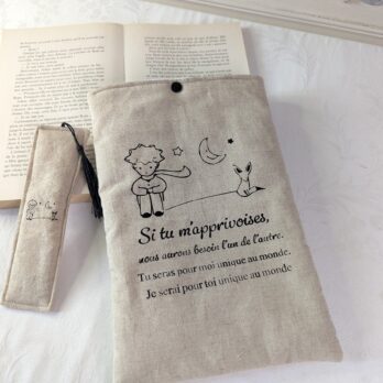 Housse ,protège livre format broché , avec MP assorti  Petit Prince / renard  , si tu m'apprivoises...