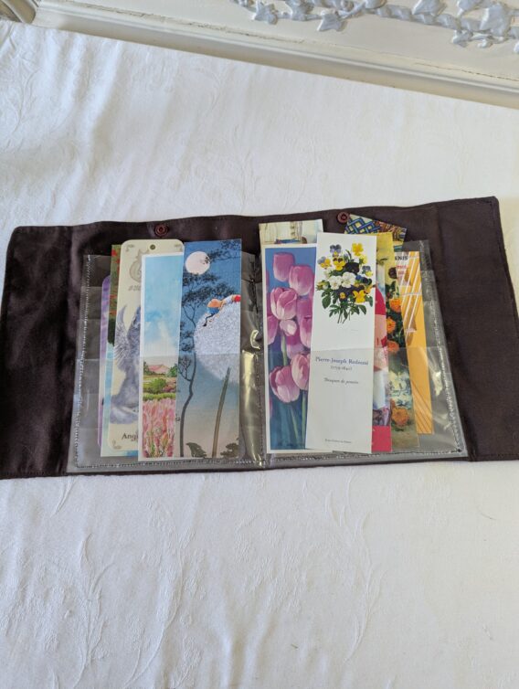 RESERVEE pour Laure H.Pochette pour ranger les marque-pages, des livres – Image 3