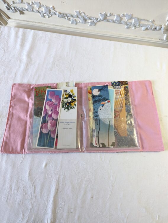 Pochette pour ranger les marque-pages, des petites roses – Image 3