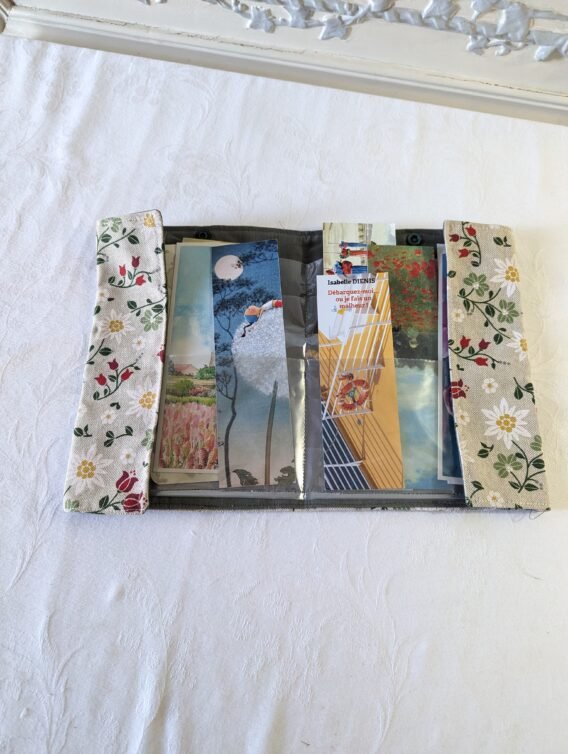Pochette pour ranger les marque-pages, des fleurs de montagne – Image 2