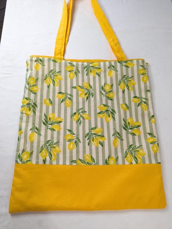 Sac tote bag , doublé, Zippé , avec une poche intérieure, des gros citrons