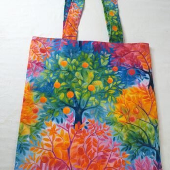 Sac tote bag , doublé , avec une poche intérieure, des orangers
