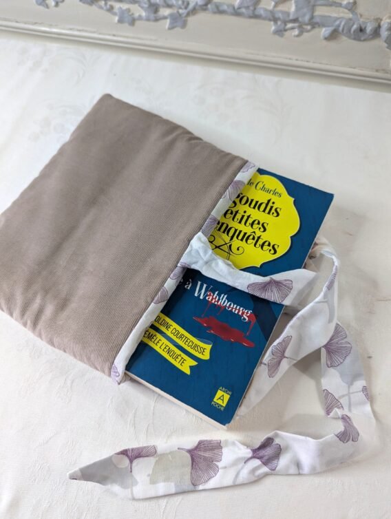 Protège livre format poche ,  velours beige / feuilles ginko – Image 3