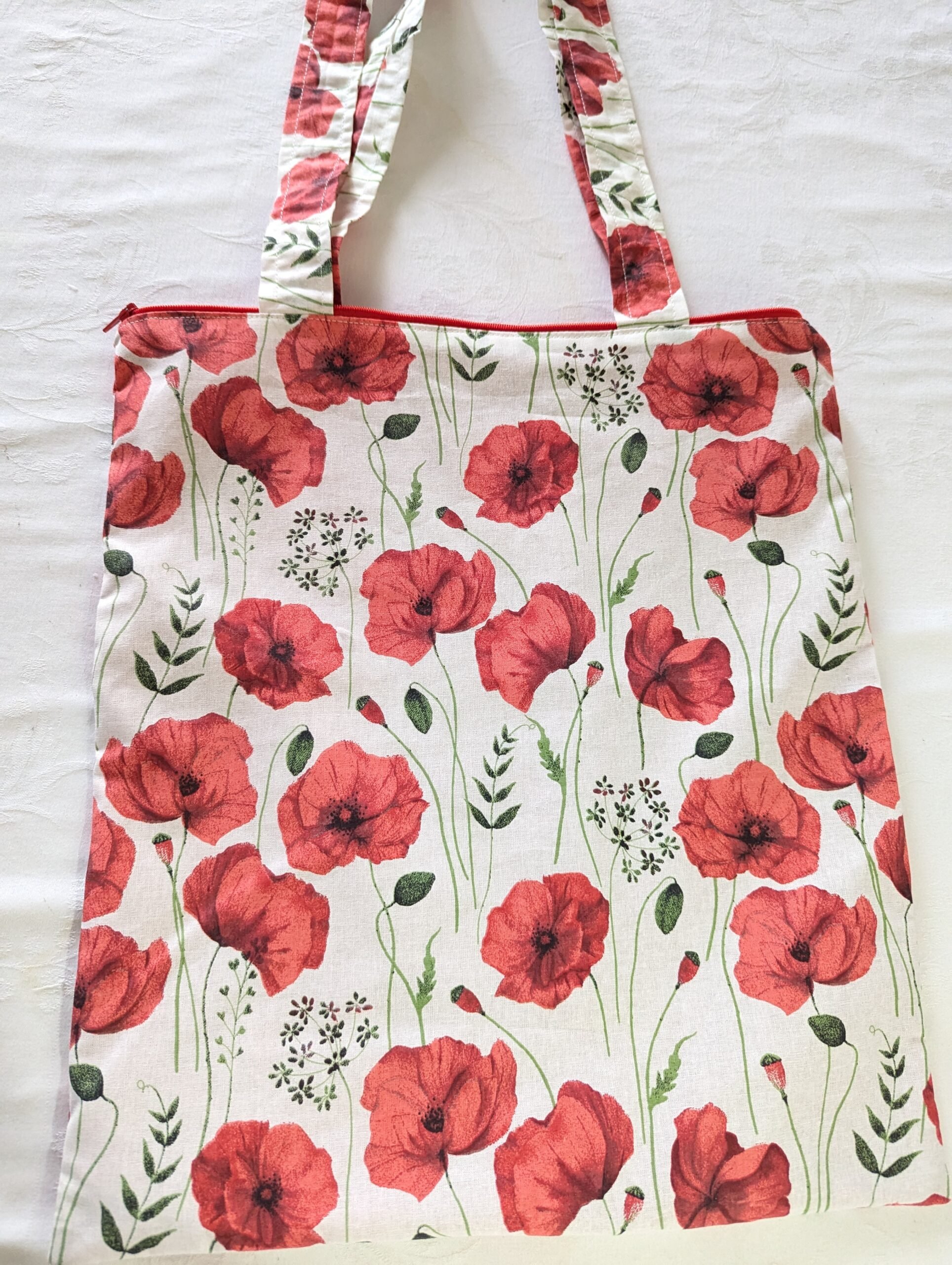 Sac tote bag , doublé, Zippé , avec une poche intérieure, des coquelicots