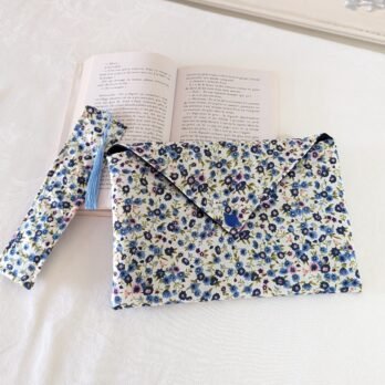 Protège livre format poche ,  liberty bleu/rose avec MP assorti