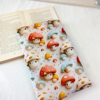 Housse ,protège livre format broché ,des  Champignons 3D