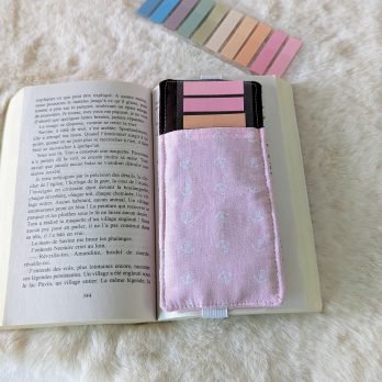 Etui pour stickers et ou crayons ,MP , élastique, rose ancres marines