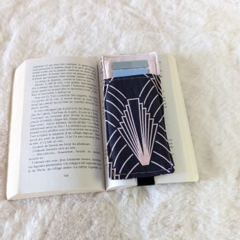 Etui pour stickers et ou crayons ,MP , élastique, art déco