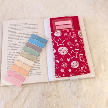 Etui pour stickers et ou crayons ,MP , élastique, rouge  boules de noël