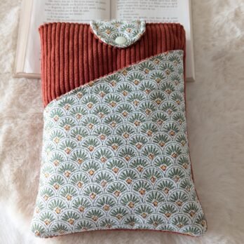 RESERVE pour Stéphanie Protège livre format poche velours terracotta / éventails japonais