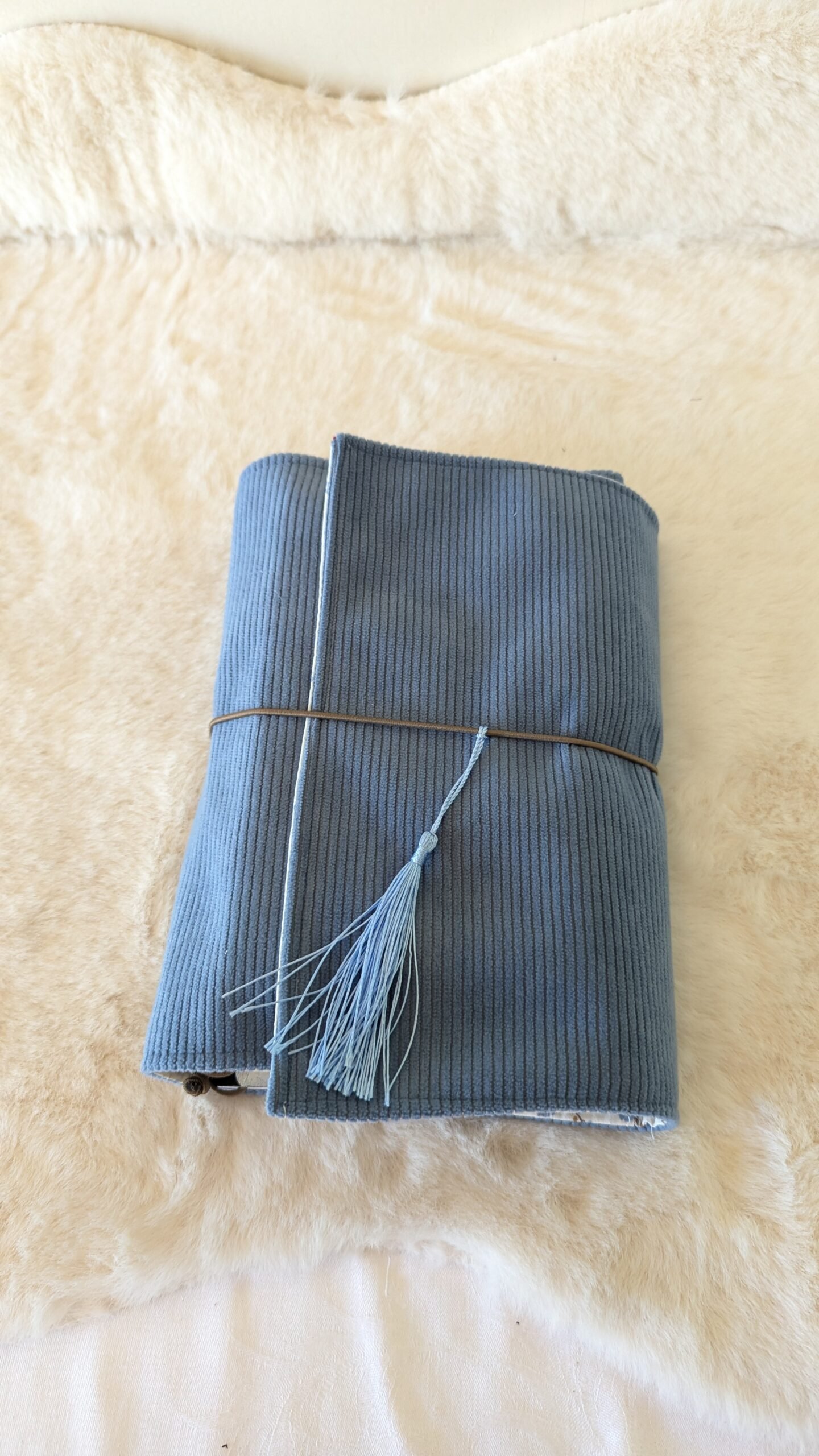 Couverture pour cahiers / Midori/ velours bleu clair