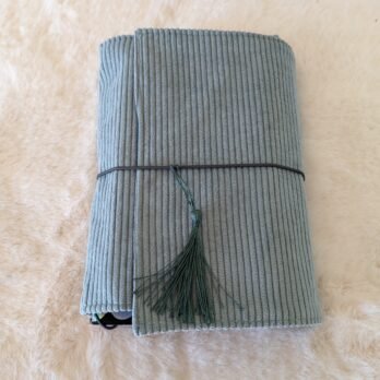 Couverture pour cahiers / Midori/ velours vert clair