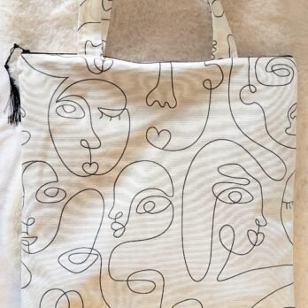 Sac tote bag , IMPERMEABLE ,doublé, Zippé , visages amoureux