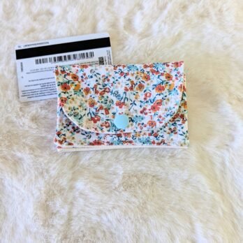 Porte carte  en tissu enduit liberty terracotta/vert canard