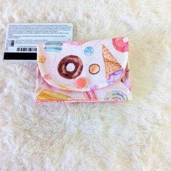 Porte carte  en tissu enduit des sucreries