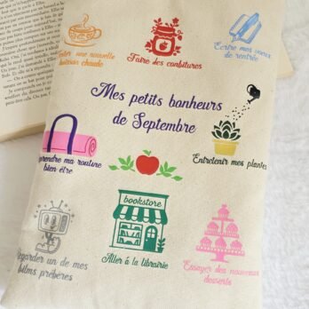 Protège livre format broché ," mes petits bonheurs de Septembre"
